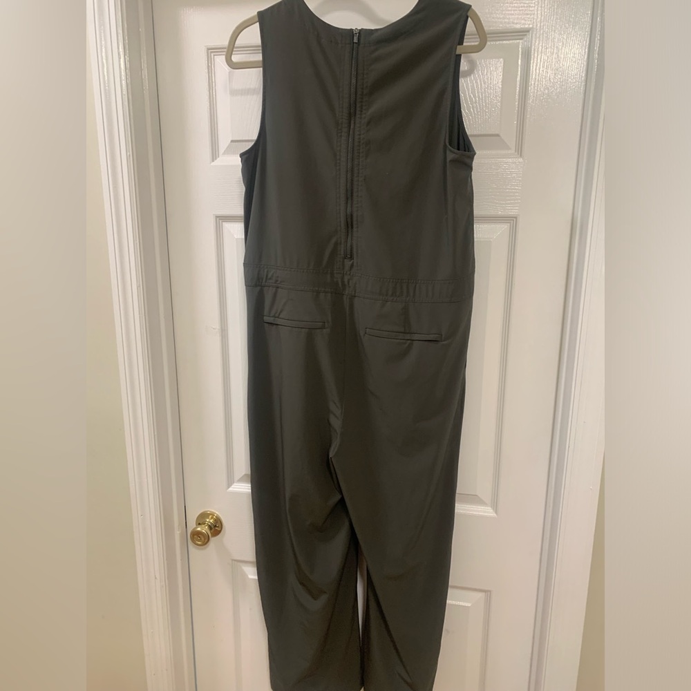 Athleta Olive Green Sleeveless Jumpsuit - Picture 4 of 5